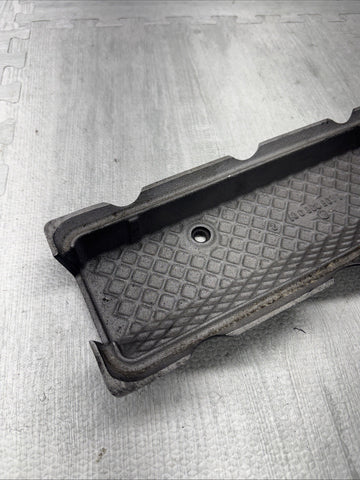 BMW OEM E39 M5 FRONT ENGINE MOTOR RIGHT SIDE VALVE COVER 2000-2003