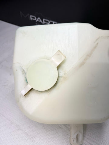 92-99 BMW E36 Z3,320,328 WINDSHIELD WASHER FLUID TANK RESERVOIR 5L