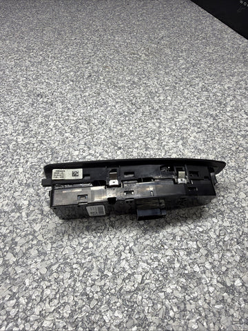 BMW F30 F80 M3 15-20 Master Switch Sunshade 9218482
