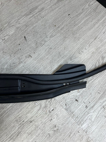 BMW 21-25 G80 G82 G83 M3 M4 FRONT UPPER RADIATOR TRIM COVER PANEL 8080626