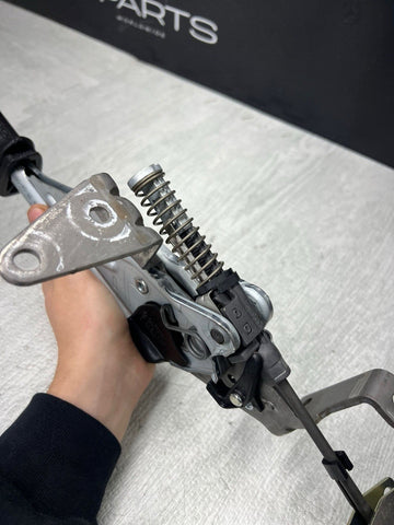 2008-2013 BMW E90 E92 E93 M3 E BRAKE EMERGENCY PARKING HANDLE LEATHER MECHANISM