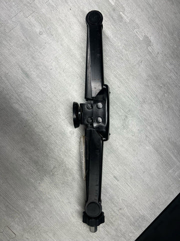Mercedes Vito W447 W639 Wheel Jack Lifter Service Tool A6395800218