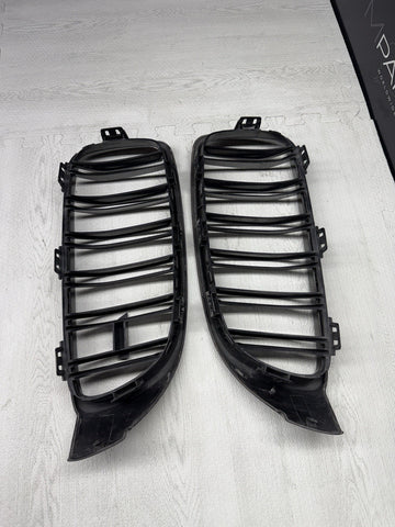 BMW 15-20 F80 F82 F83 M3 M4 Front Kidney Grilles Carbon Fiber Set