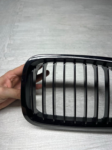 BMW 01-06 E46 M3 Front Kidney Grilles Gloss Black Set
