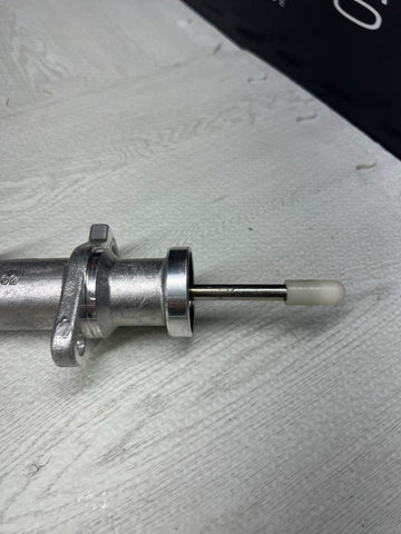 BMW e60 e61 e63 e64 z8 e36 z3 m3 e53 x5 3.0i 1x Clutch Slave Cylinder