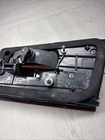 2017-2020 BMW G30 F90 M5 M550I 540I REAR LEFT INNER TAILLIGHT LIGHT LID OEM