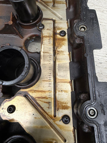 08-13 BMW E90 E92 E93 M3 S65 V8 Valve Covers Pair Paint Splatter 7838268 7838267