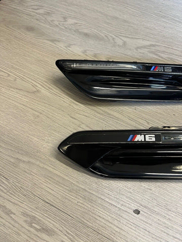 BMW OEM 13-16 M6 F06 F12 F13 Fender Grilles Vents Side Markers Pair Gloss Black