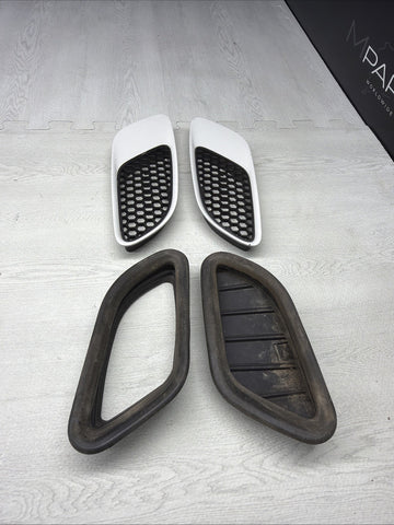 08-13 BMW E90 E92 E93 M3 Hood Scoops Space Pair 8042978 Alpine White