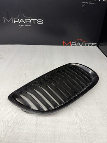 08-13 BMW E90 E92 E93 M3 Front Kidney Grille Right Passenger Black