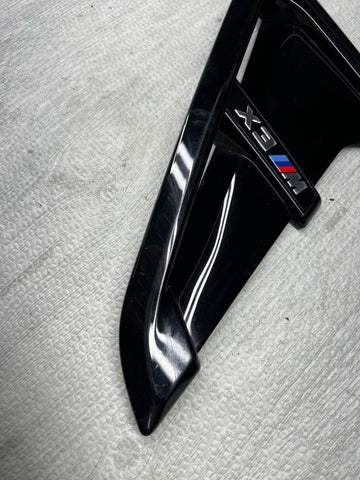 OEM BMW F97 X3M Left Driver Fender Grille Grill Vent Trim Air Duct Cover Black