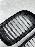 BMW 01-06 E46 M3 Front Kidney Grilles Gloss Black Set