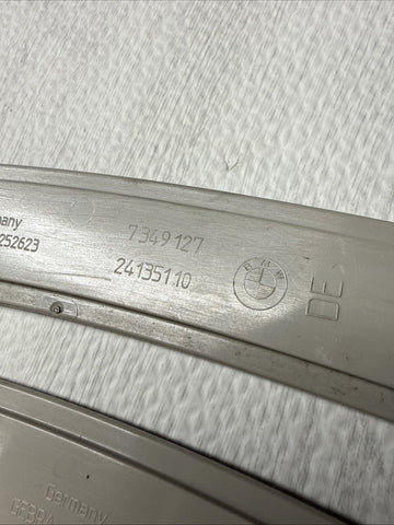 BMW G30 5 SERIES SEDAN REAR REFLECTORS FRONT 7349127 7349128 OEM