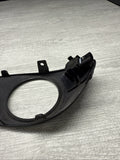 PORSCHE 15-18 MACAN FRONT RIGHT FOG LIGHT LAMP TRIM COVER BEZEL + PDC SENSOR OEM