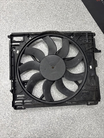 15-20 OEM BMW F80 F82 F83 M3 M4 Electric Radiator Cooling Fan w/Shroud *Cracked