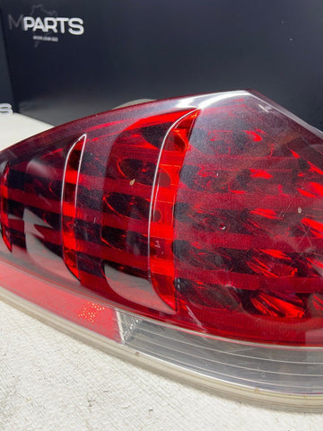 2006-2007 BMW E63 E64 M6 REAR LEFT TAIL LIGHT LAMP 7170975