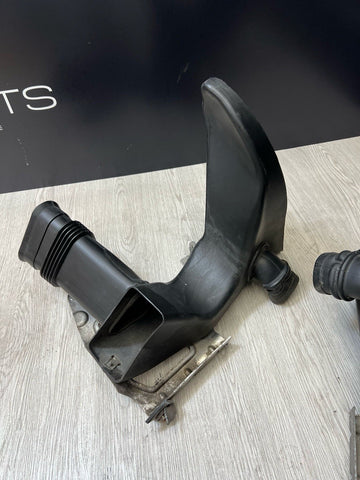 BMW E60 M5 06-10 BRAKE AIR DUCTS FRONT 7898242