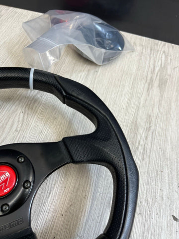 BMW 01-06 E46 M3 FRONT LEATHER STEERING WHEEL MOMO
