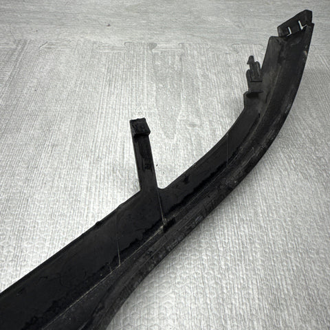 BMW E46 M3 01-06 FRONT LEFT HEADLIGHT MOLDING  *Notes*