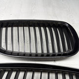 08-13 BMW E90 E92 E93 M3 Front Kidney Grilles Gloss Black