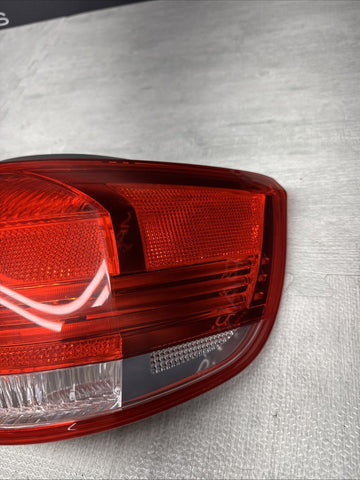07-10 OEM BMW E93 335i M3 Convertible Rear Passenger Side Outer Tail Light