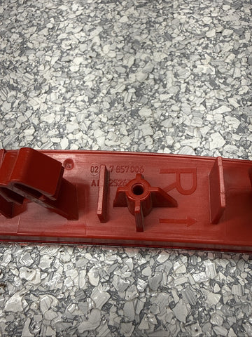 BMW F90 M5 SEDAN REAR REFLECTOR REAR RIGHT 63147857006