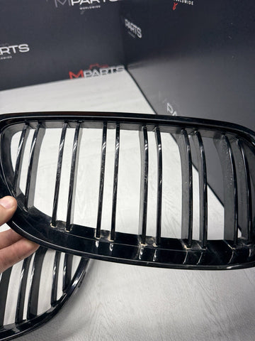 08-13 BMW E90 E92 E93 M3 Front Kidney Grilles Gloss Black