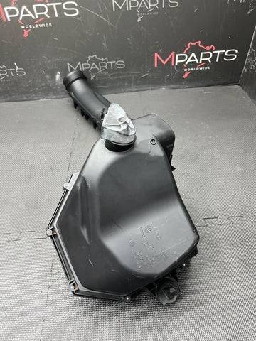 15-20 BMW F80 F82 F83 M3 M4 ENGINE LEFT AIR INTAKE INLET FILTER BOX 784749203