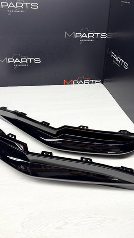 OEM 2021-2026 BMW M3 G80 REAR BUMPER CORNER TRIM COVERS DIFFUSER PAIR L/R