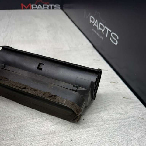 1996–2002 BMW Z3 Roadster/Coupe Centre Dash Air-Vent Duct OEM 8397713.9