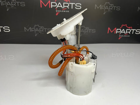 15-20 BMW F80 F82 F83 M3 M4 FUEL PUMP SENDER UNIT OEM 16117243974