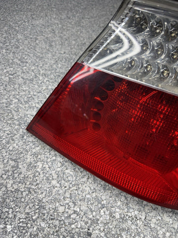 01-06 E46 BMW 330 M3 CONVERTIBLE REAR LED TAIL LIGHT RIGHT 6937454 *GOOD LEDS
