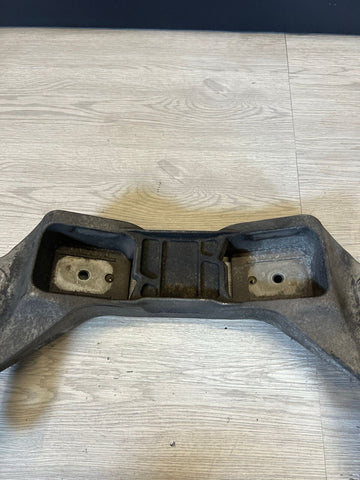 BMW E60 M5 Transmission Carrier Bracket Mount 2282027 2283285 7898305 21847570