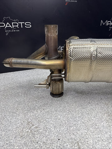 Lamborghini Huracan EVO Rear Engine Exhaust Muffler Assembly 2022 - 2025 OEM