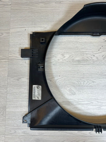 01-06 BMW E46 M3 RADIATOR FAN SHROUD COVER PLASTIC OEM 17112228943 2229990