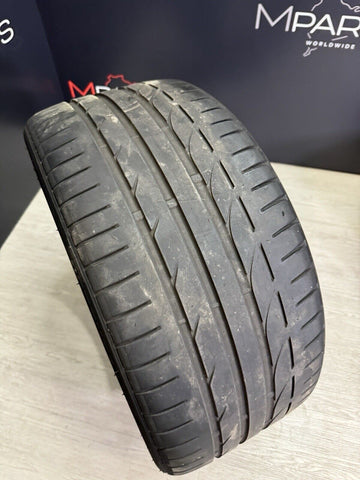 (1) Tire Bridgestone Potenza S001 255/35R19 255/35/19 2553519 96Y