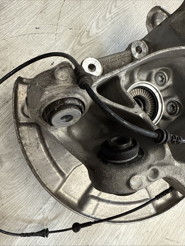 BMW 20-25 F96 X6M REAR RIGHT PASSENGER SIDE SPINDLE KNUCKLE HUB