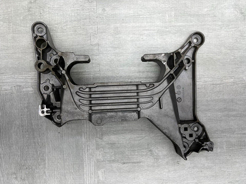 21-26 BMW G80 G82 G83 M3 M4 TRANSMISSION CROSSMEMBER BRACKET MOUNT 2231808942101