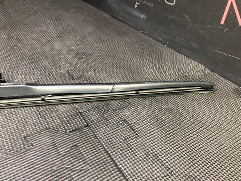 Pair Front Left Right Windshield Wiper Arms Blades 19-23 Ferrari F8 Tributo