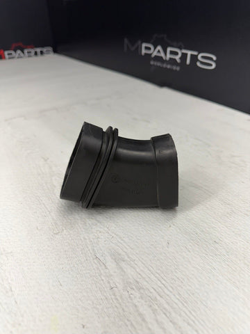 08-13 BMW E90 E92 E93 M3 FRONT AIR INTAKE ELBOW TUBE DUCT 70313162 OEM