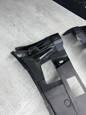 01-06 BMW E46 M3 FRONT BUMPER COVER GUARDS BRACKETS 2695247