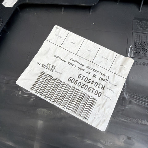 01-06 BMW E46 M3 FRONT PASSENGER RIGHT SIDE DOOR PANEL CARD BLACK OEM