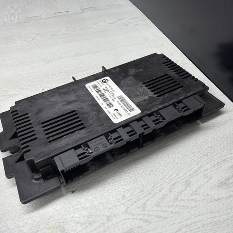 BMW 3 SERIES E87 E92 E93 FOOTWELL LIGHT CONTROL MODULE UNIT LFRM3R *Cracked*