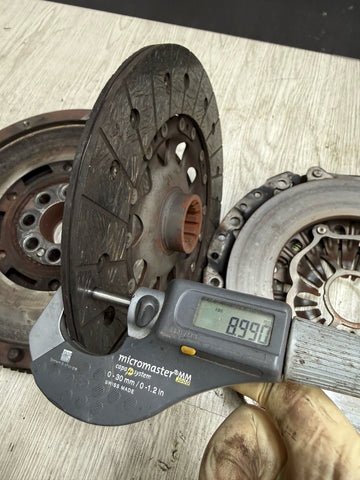 01-06 BMW E46 M3 FLYWHEEL CLUTCH PRESSURE PLATE KIT OEM LUK 8.99MM THICKNESS