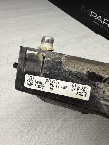 19-24 BMW M850i 840i M8 G15 G30 F90 M5 COOLING RIGHT AUXILIARY RADIATOR OEM