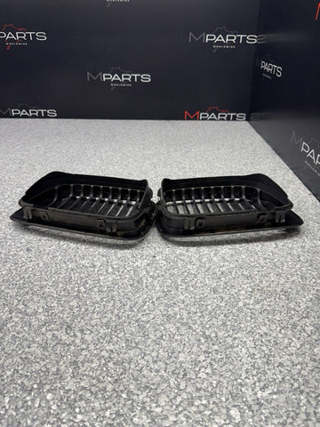 BMW 01-06 E46 M3 Front Kidney Grilles Gloss Black Set