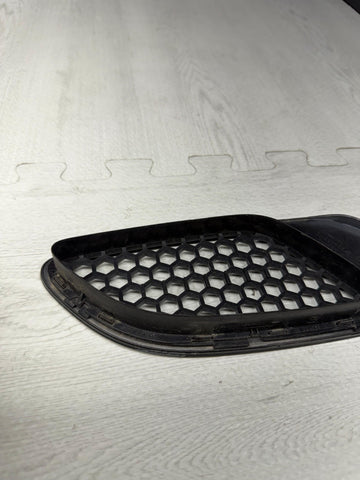 08-13 BMW E90 E92 E93 M3 Front Passenger Side Hood Scoop Grille Black OEM