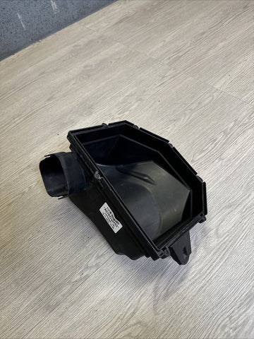 15-20 BMW F80 F82 F83 M3 M4 S55 Right Passenger Air Intake Filter Housing Only