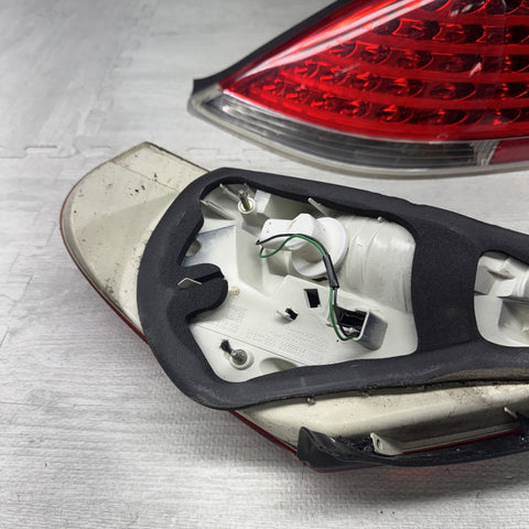 08-10 BMW M6 E63 E64 Left And Right Rear LCI Taillight Tail Light Lamp Pair