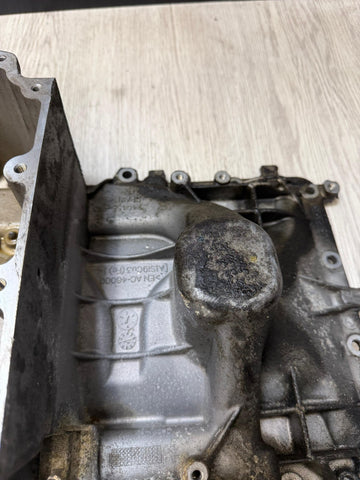 12-19 BMW F06 F10 F12 F13 M5 M6 S63 ENGINE UPPER OIL PAN FILTER HOUSING OEM